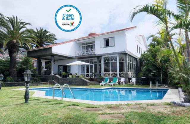 Villa au centre de Funchal avec piscine et jardin