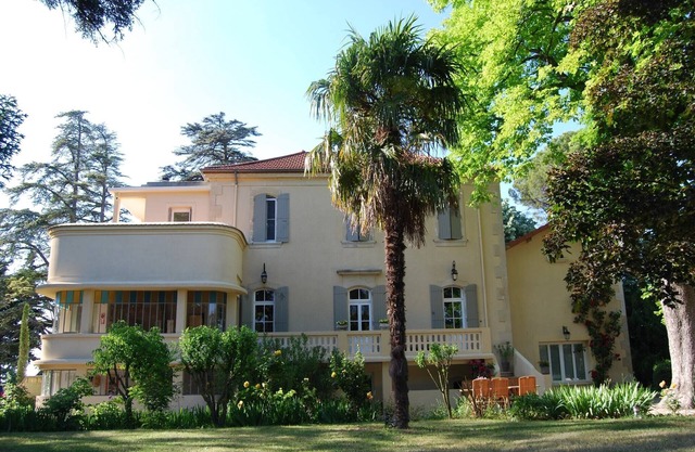 Très bel appartement avec piscine en Provence