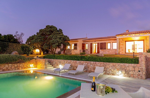 Villa à Santa Teresa Gallura avec 5 chambres à coucher, 10 couchages