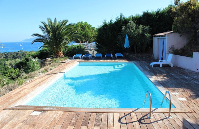 Villa individuelle piscine vue sur mer