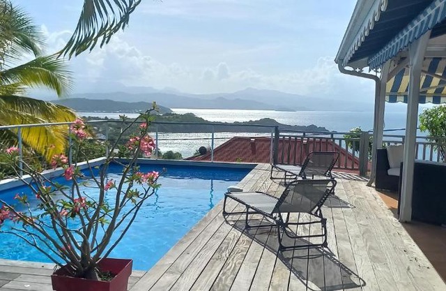 Villa IXORA