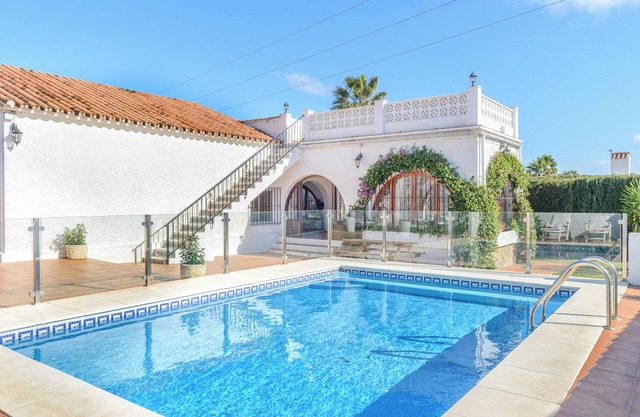 Villa 'Jardin Tropical' avec piscine privée, jardin, climatisation & Wi-Fi