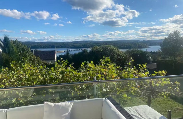 Entire villa at the Möhnesee, Germany