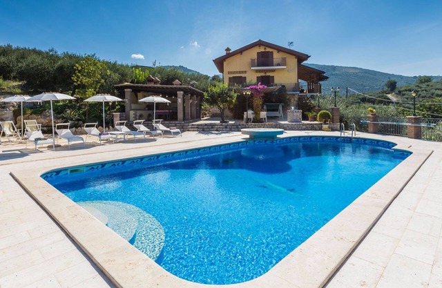 Villa La Casetta avec piscine privée à seulement 20 minutes des plages de Terracina
