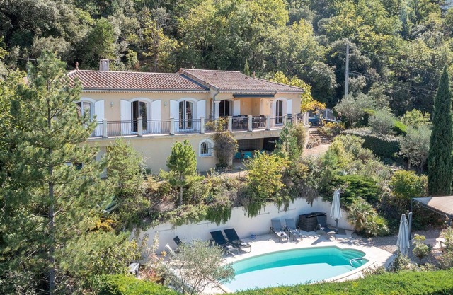 Villa La Vallée – Villa de luxe à Nyons avec piscine chauffée