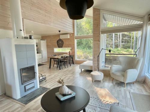 Villa Laidike with sauna/fireplace, 80 km Helsinki