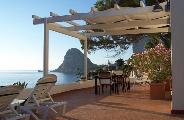 VILLA LAURA MARIE