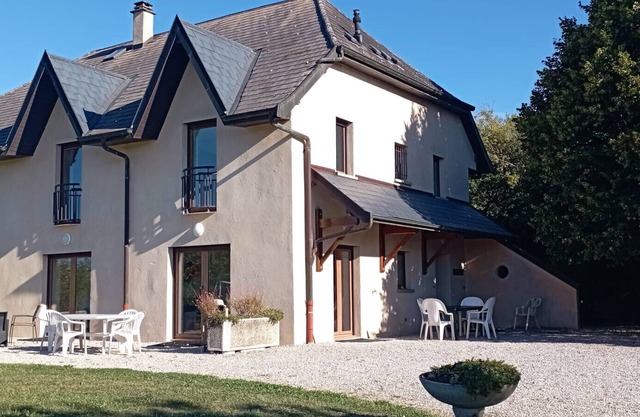 Villa 'Le Paradis' avec vue sur la montagne, terrasse privée et jardin privé