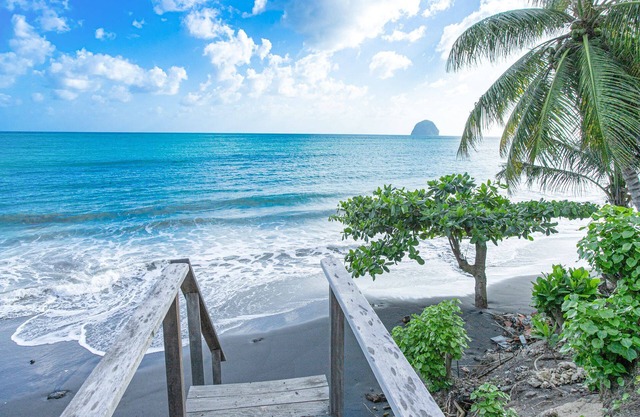 Villa Leynita Bay , 5 chambres,12 personnes sur la plage du Diamant Martinique
