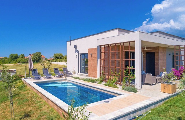 Villa Lily - Piscine privée, joli jardin