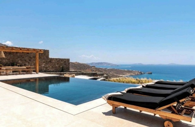 Villa 'Lion' avec vue sur la mer, Wi-Fi et climatisation