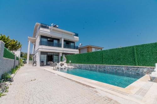 Villa Lolivia