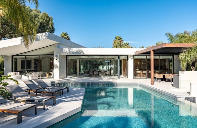 Villa Lotus