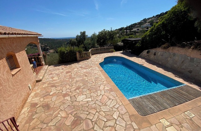 Villa 'Lucio' avec vue sur mer, piscine et terrasse privée