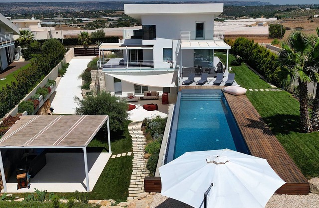 Villa Ludamu Luxury Home - Heated Pool - Sauna - Scicli - Sea View!