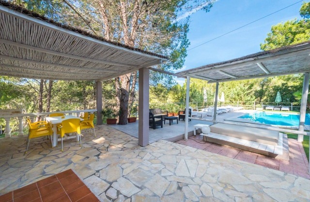 VILLA MONTECRISTO. - Six Chambres Villa, Couchages 12