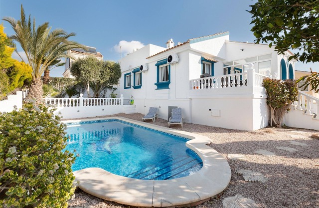 Villa 'Mabel' avec vue sur les montagnes, Wi-Fi et climatisation