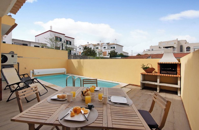 Villa 'Machado' avec piscine privée, balcon et Wi-Fi