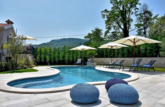 Villa Magica with Pool