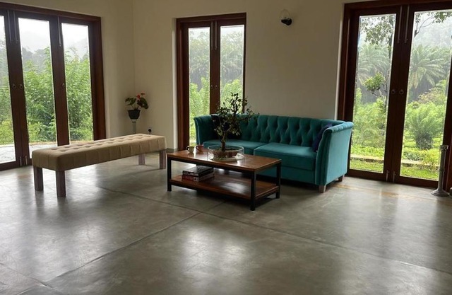 Ginganga estate Villa by river Gin