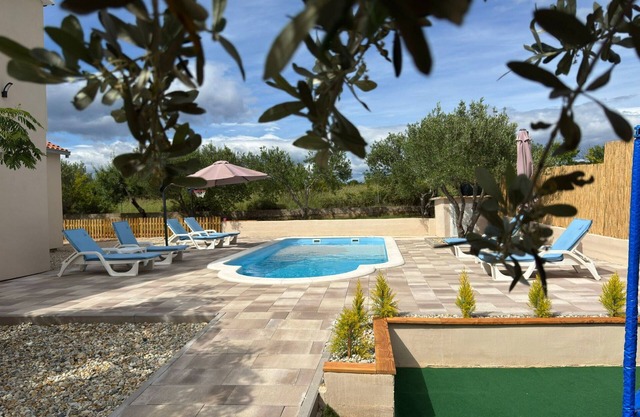 Villa Mare with pool (V7202-K1) - Nadin