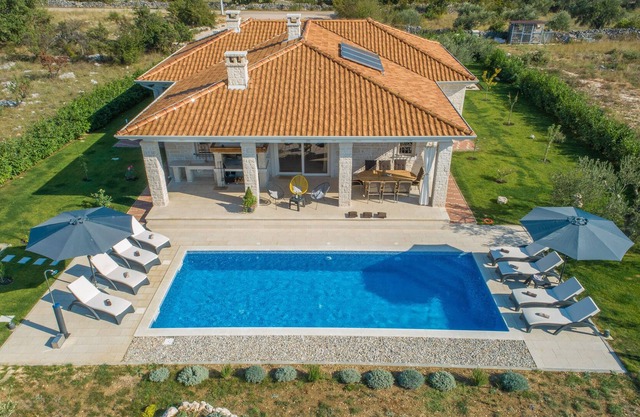 Villa Marija Sibenik nearby Sibenik – Crovillas GmbH