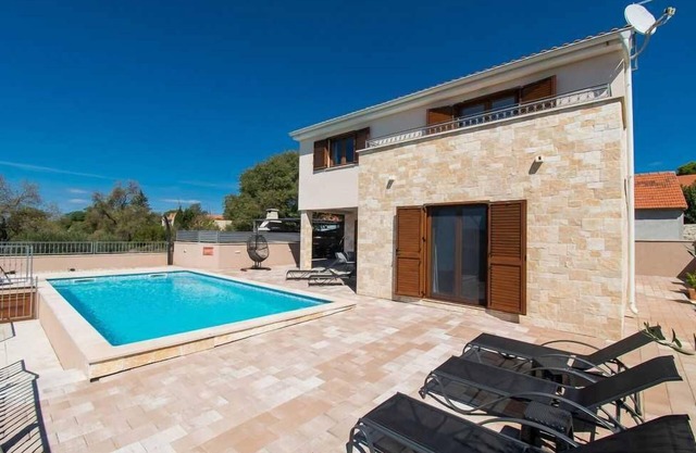 Villa Pré avec piscine