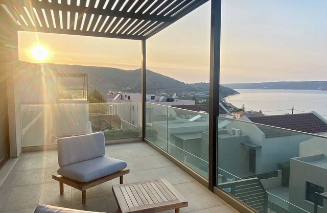 Villa Meli, By Hellocrete