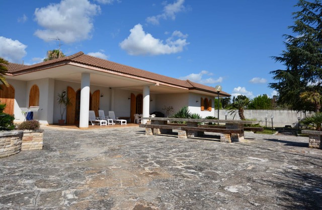 Villa mit Grossem Garten für Dich Alleine