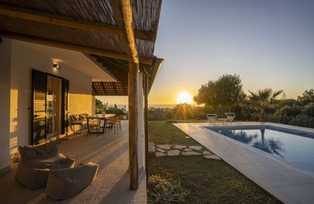 Modern Villa with private swimming pool and seaview