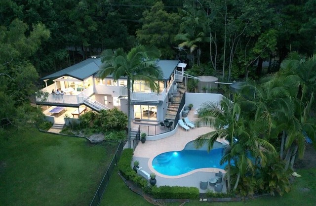 442 Martinsville Rd · Villa Nessa - Fri Check in 10am Sun check out 6pm