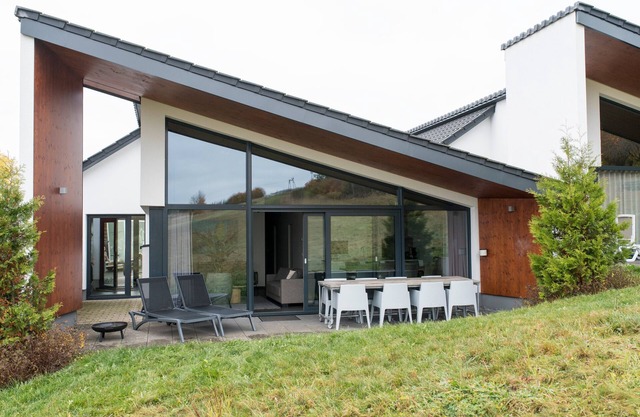 Villa 'Neuastenberg Alexander 4' avec vue sur les montagnes, terrasse partagée et Wi-Fi