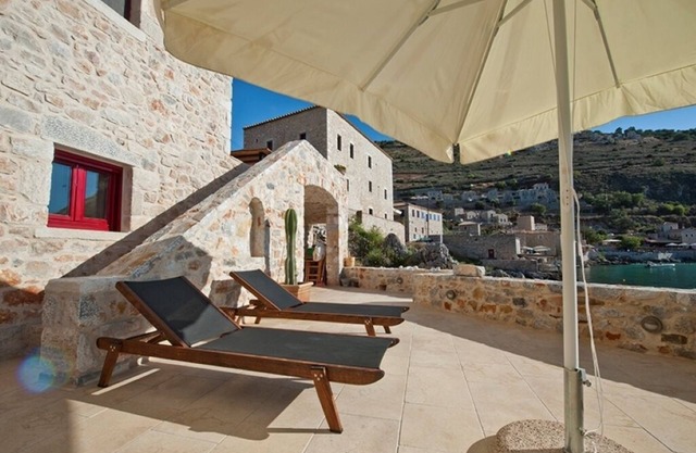 VILLA au bord de la mer