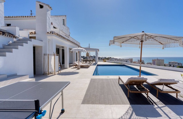 Villa "Oasis" avec vue sur la mer, Wi-Fi et climatisation