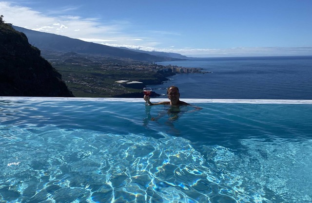 VILLA OCEAN II Luxe Infinity heated pool