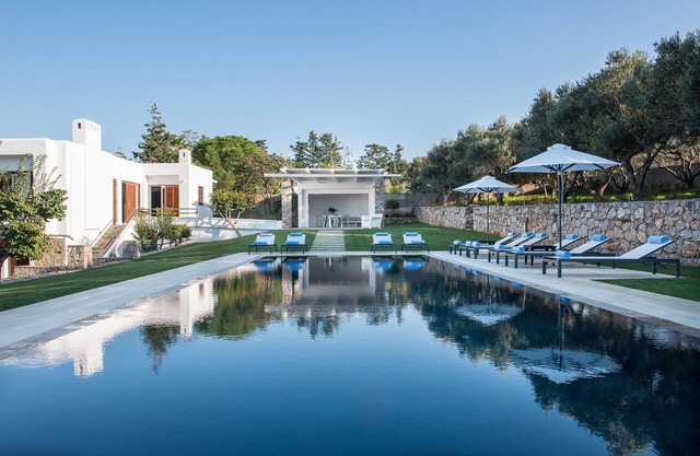 Idéal pour Grands groupes (jusqu'à 14 personnes), Piscine, proche de la mer-Plages