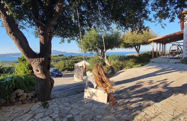 VILLA ONEIRO À TSIVARAS AVEC VUE SPECTACULAIRE SUR LA MER ET LES MONTAGNES