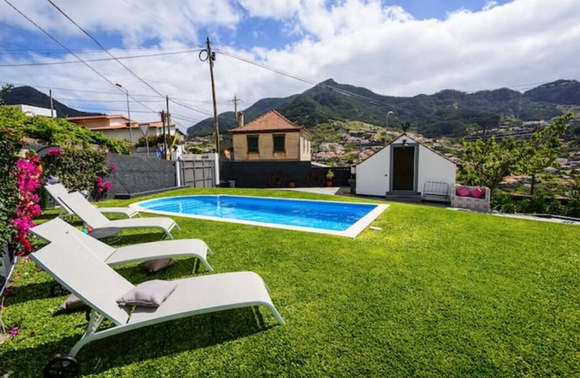 Villa Paixão | Piscine | Barbecue | Four à bois