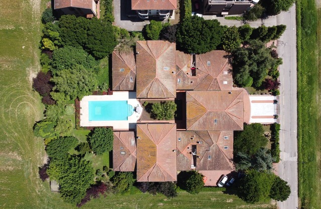 Villa Pétrone | Luxe Four Seasons-Jacuzzi&piscine