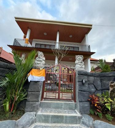 Villa Poleng