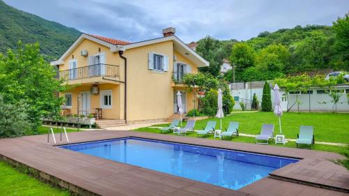 Villa, pool and relax for 12 persons