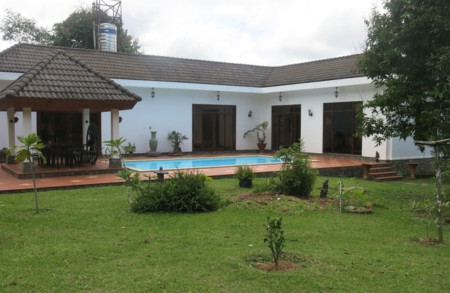 villa piscine prive