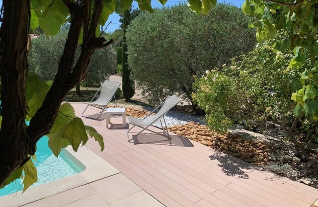 Villa provençale avec piscine proche d'Avignon