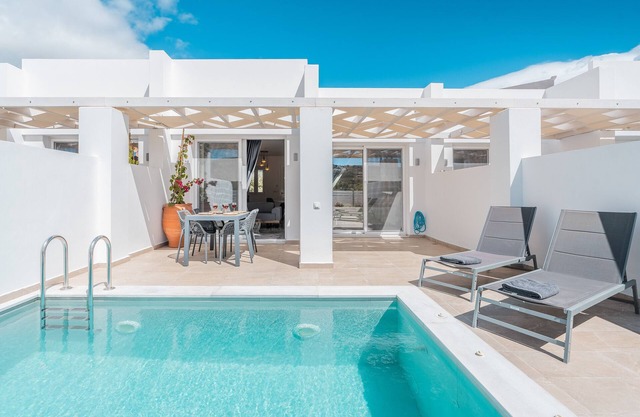 Villa 'Punta Mare 3' avec vue sur les montagnes, Wi-Fi et climatisation