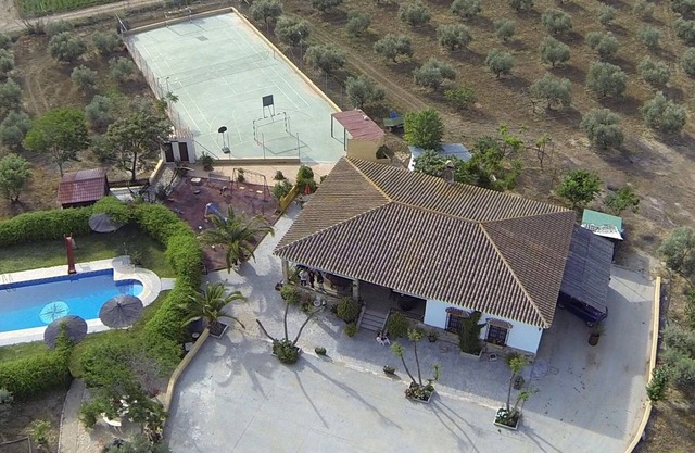 Villa Rey, Ardales avec piscine et tennis, à 7 kms Caminito del Rey