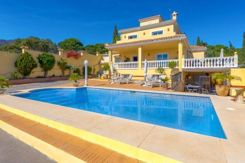 villa roca penthouse