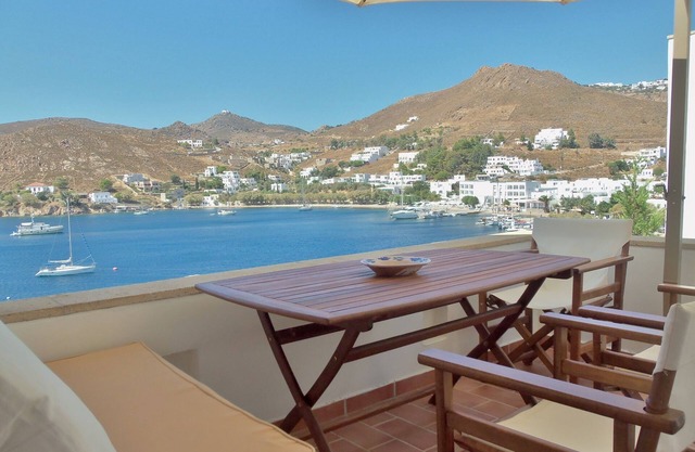 PATMOS-MAISONS Villa Romantica à quelques mètres de la mer, vue imprenable