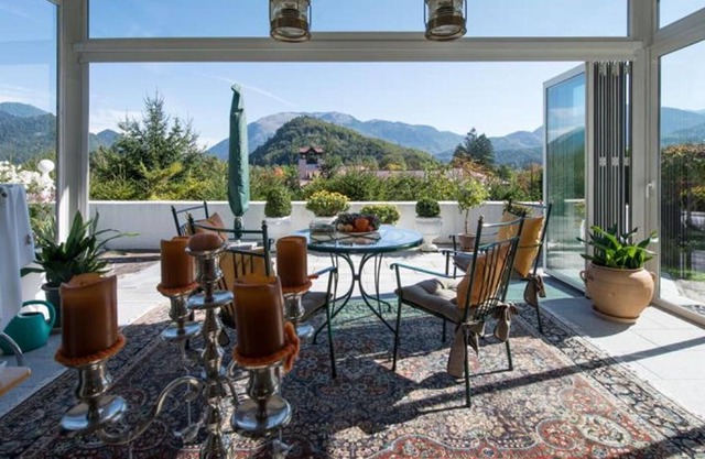 Villa Romy dans l'emplacement de rêve de la ville impériale avec vue sur Katrin