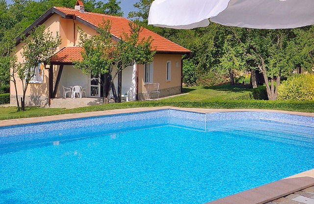 Villa Rosa avec piscine - Zone de Sunny Beach