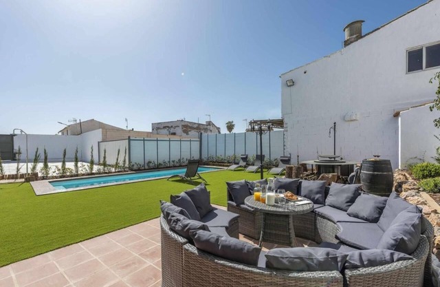 Villa "Rural Maimones" accueillant les animaux domestiques avec piscine et Wi-Fi